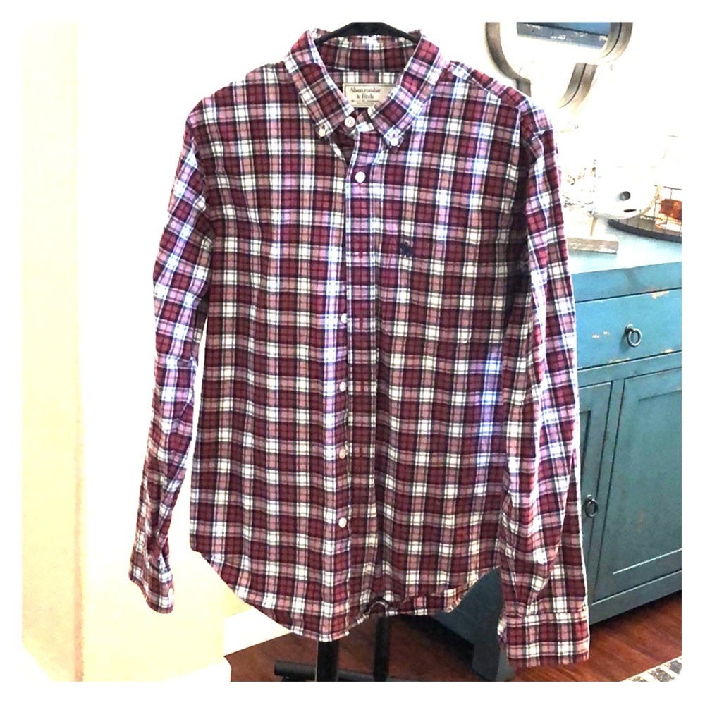 Abercrombie & Fitch Mens button down. 100% cotton.